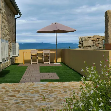 Casa Fonte Do Castelo - *