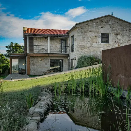 Hébergement de vacances Casa Fonte Do Castelo - *